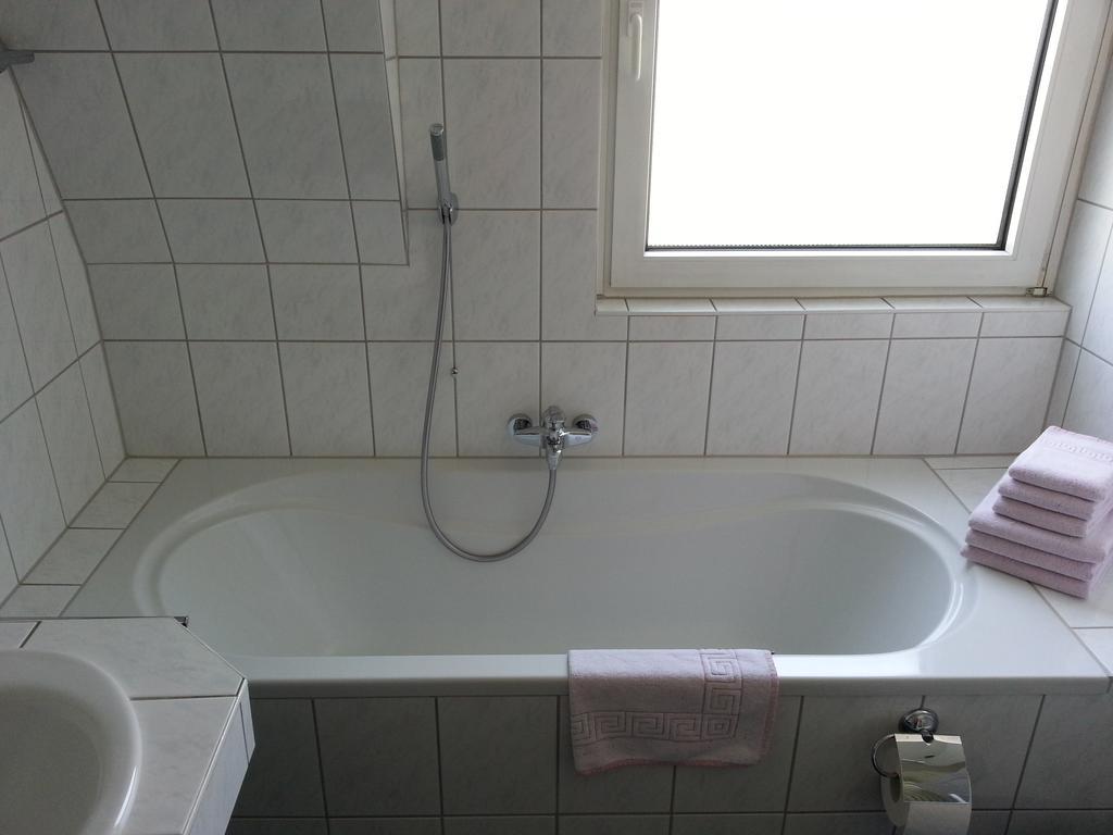 Ferienwohnung Weber-Rolinger Андернах Номер фото